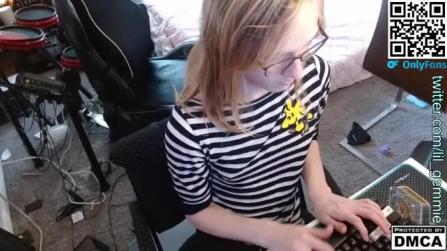 Image 7 of lil_gem Stream on Chaturbate on 18 months ago