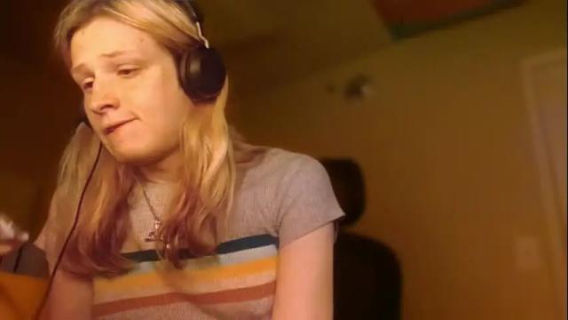 Image 6 of lil_gem Stream on Chaturbate on 2 months ago