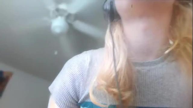 Image 3 of lil_gem Stream on Chaturbate on 2 months ago