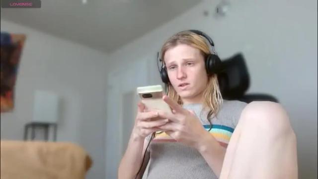 Image 3 of lil_gem Stream on Chaturbate on 2 months ago