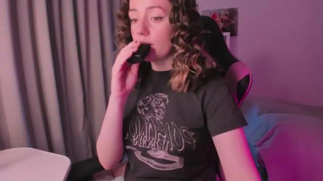 Image 7 of lil_happiness Stream on Chaturbate on 15 months ago