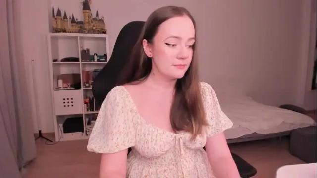 Image 8 of lil_happiness Stream on Chaturbate on 2 months ago