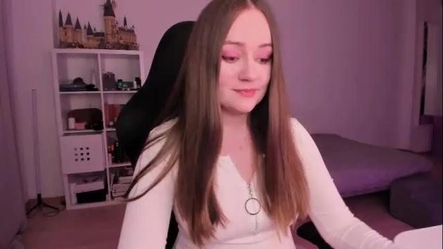 Image 7 of lil_happiness Stream on Chaturbate on 6 days ago