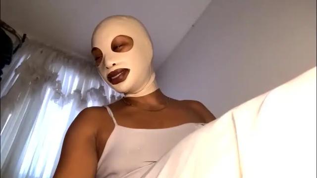 Image 8 of lil_ith Stream on Chaturbate on 2 days ago