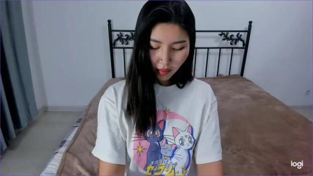 Image 8 of lil_lin0 Stream on Chaturbate on 17 months ago
