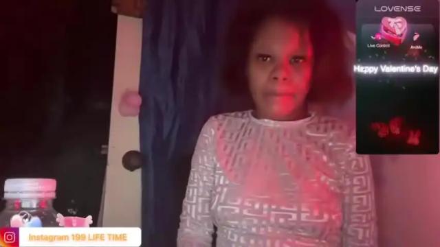 Image 2 of lil_momma422 Stream on Chaturbate on 14 months ago