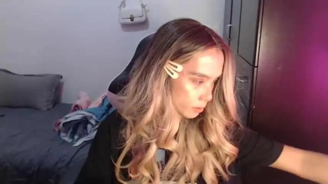 Image 11 of lil_mrqueen Stream on Chaturbate on 19 months ago