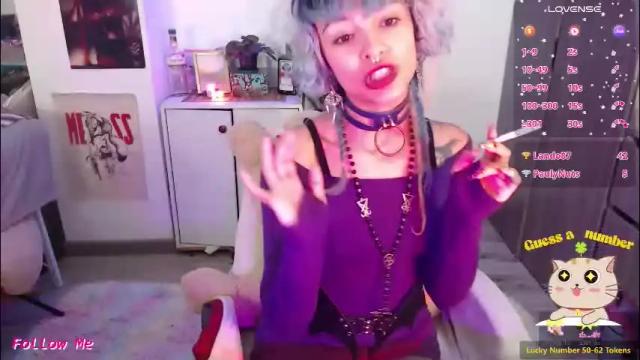 Image 3 of lila_bratz Stream on Chaturbate on 28 days ago