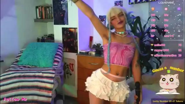 Image 2 of lila_bratz Stream on Chaturbate on 2 months ago