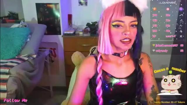 Image 8 of lila_bratz Stream on Chaturbate on 2 months ago