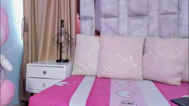 Image 6 of lila_noa Stream on Chaturbate on 21 days ago