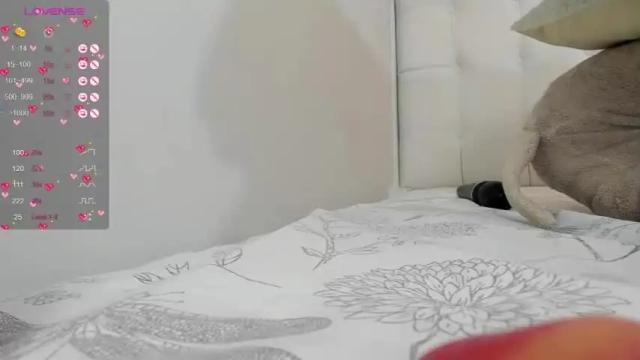Image 3 of lilafave Stream on Chaturbate on 14 months ago