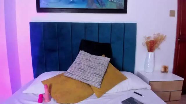 Image 2 of lilaswiftt Stream on Chaturbate on 18 months ago