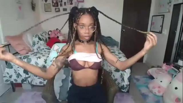 Image 4 of lilbby_trixie Stream on Chaturbate on 11 months ago