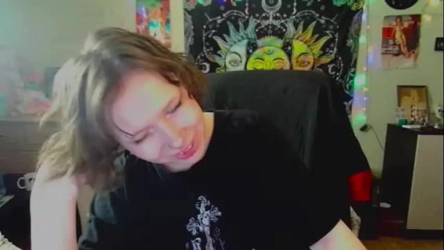 Image 2 of lileyfoxxx Stream on Chaturbate on 14 days ago
