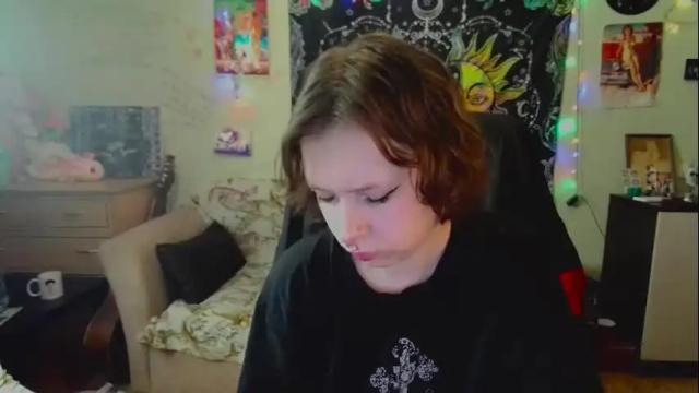 Image 3 of lileyfoxxx Stream on Chaturbate on 14 days ago