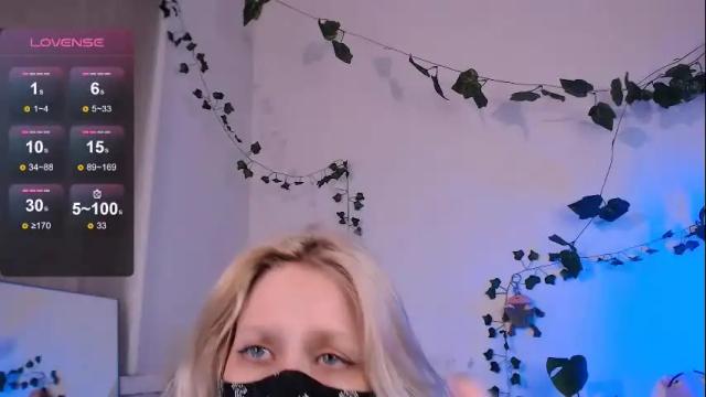 Image 12 of lilgangsta2002 Stream on Chaturbate on 3 months ago