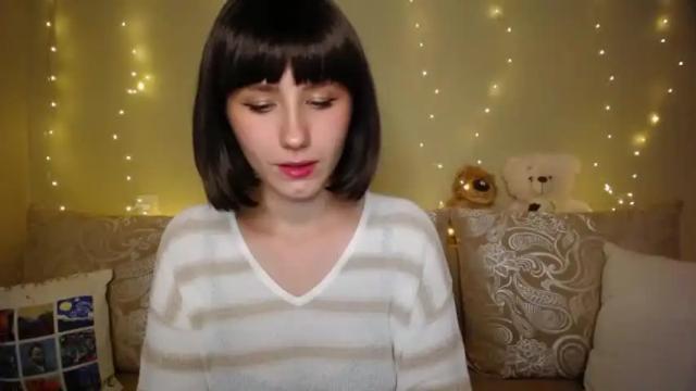 Image 12 of lilhelen Stream on Chaturbate on 18 months ago