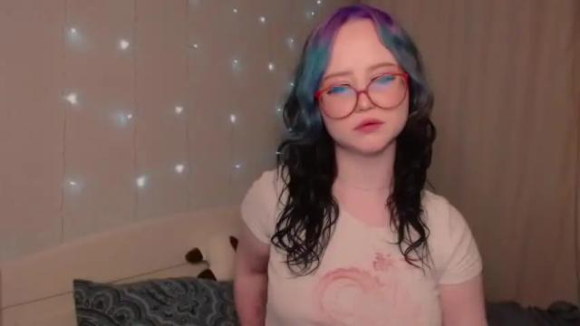Image 12 of lilhornyprincess Stream on Chaturbate on 12 months ago