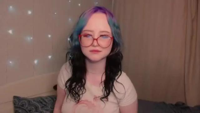 Image 3 of lilhornyprincess Stream on Chaturbate on 12 months ago