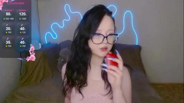 Image 8 of lilhornyprincess Stream on Chaturbate on 1 month ago