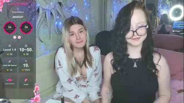 Image 3 of lilhornyprincess Stream on Chaturbate on 1 month ago