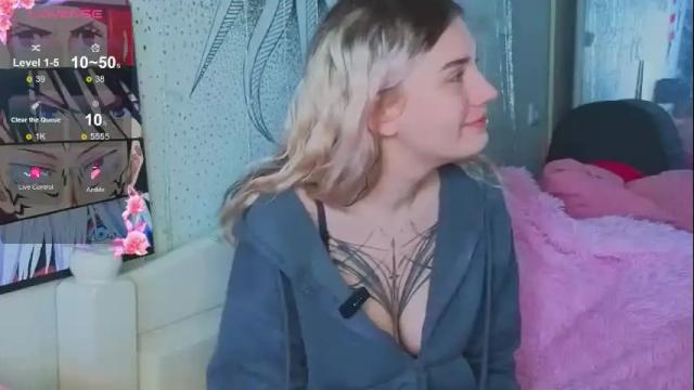Image 3 of lilhornyprincess Stream on Chaturbate on 1 month ago