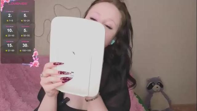 Image 7 of lilhornyprincess Stream on Chaturbate on 18 days ago