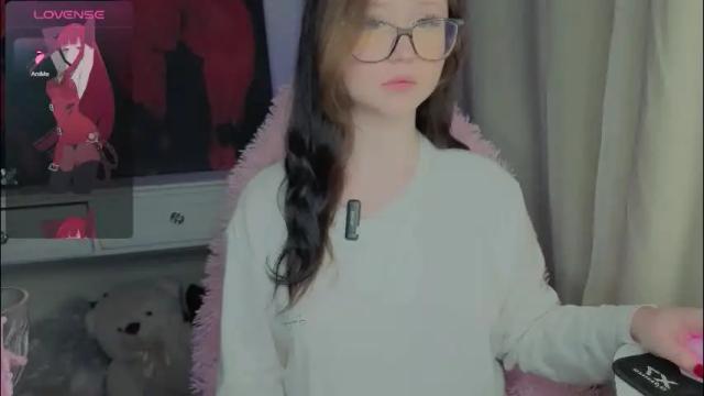 Image 6 of lilhornyprincess Stream on Chaturbate on 1 month ago