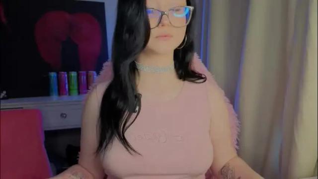 Image 11 of lilhornyprincess Stream on Chaturbate on 21 days ago