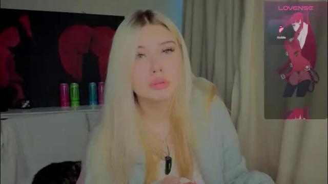 Image 8 of lilhornyprincess Stream on Chaturbate on 17 days ago