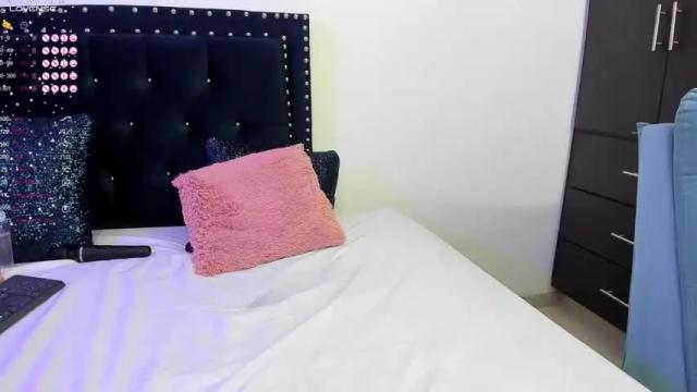 Image 8 of lili666_ Stream on Chaturbate on 19 months ago