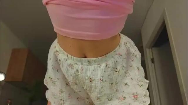 Image 6 of lili__roze_ Stream on Chaturbate on 1 month ago