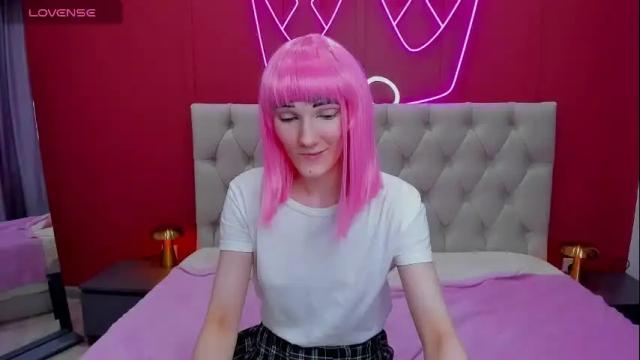 Image 2 of lili_flowerr Stream on Chaturbate on 17 days ago