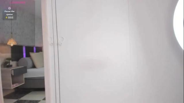 Image 10 of lili_foxy Stream on Chaturbate on 1 month ago