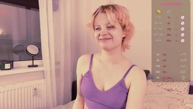 Image 8 of lili_lulu Stream on Chaturbate on 15 months ago