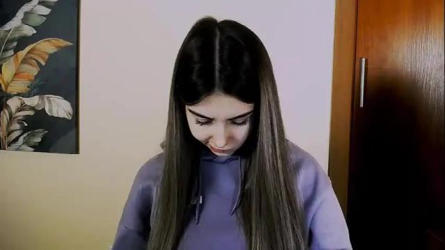 Image 2 of lili_magic Stream on Chaturbate on 1 month ago