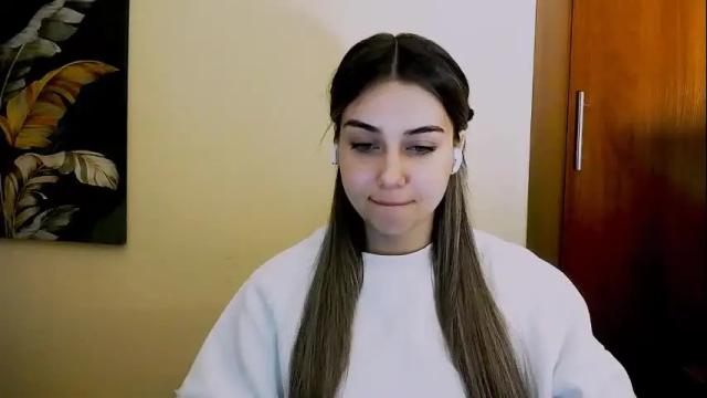 Image 3 of lili_magic Stream on Chaturbate on 1 month ago