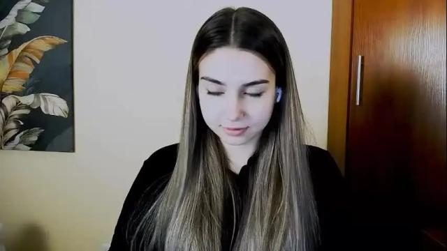 Image 4 of lili_magic Stream on Chaturbate on 26 days ago