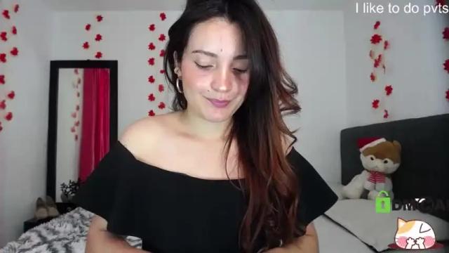 Image 8 of lili_piiink Stream on Chaturbate on 15 months ago