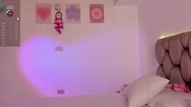 Image 6 of lili_torres Stream on Chaturbate on 21 months ago