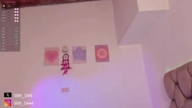 Image 3 of lili_torres Stream on Chaturbate on 18 months ago