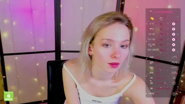 Image 4 of lilian_flores Stream on Chaturbate on 15 months ago