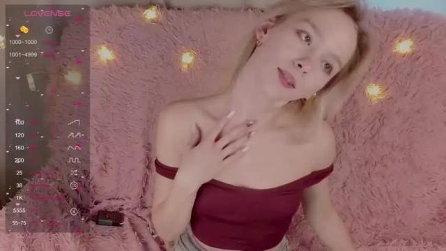 Image 12 of lilian_flores Stream on Chaturbate on 15 months ago