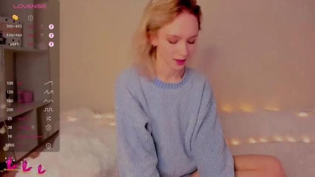 Image 3 of lilian_flores Stream on Chaturbate on 14 months ago