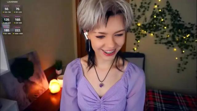 Image 3 of liliandaniels Stream on Chaturbate on 29 days ago
