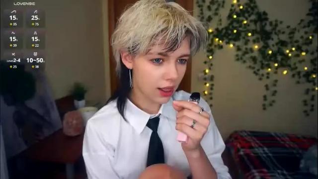 Image 6 of liliandaniels Stream on Chaturbate on 19 days ago