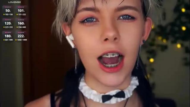 Image 7 of liliandaniels Stream on Chaturbate on 16 days ago