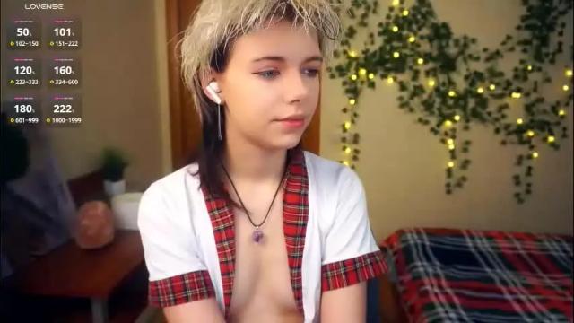 Image 10 of liliandaniels Stream on Chaturbate on 1 month ago