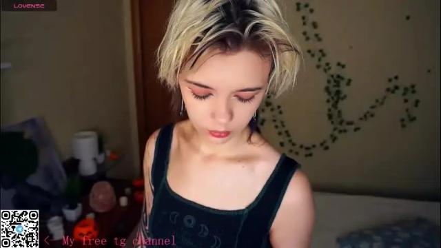 Image 3 of liliandaniels Stream on Chaturbate on 8 days ago